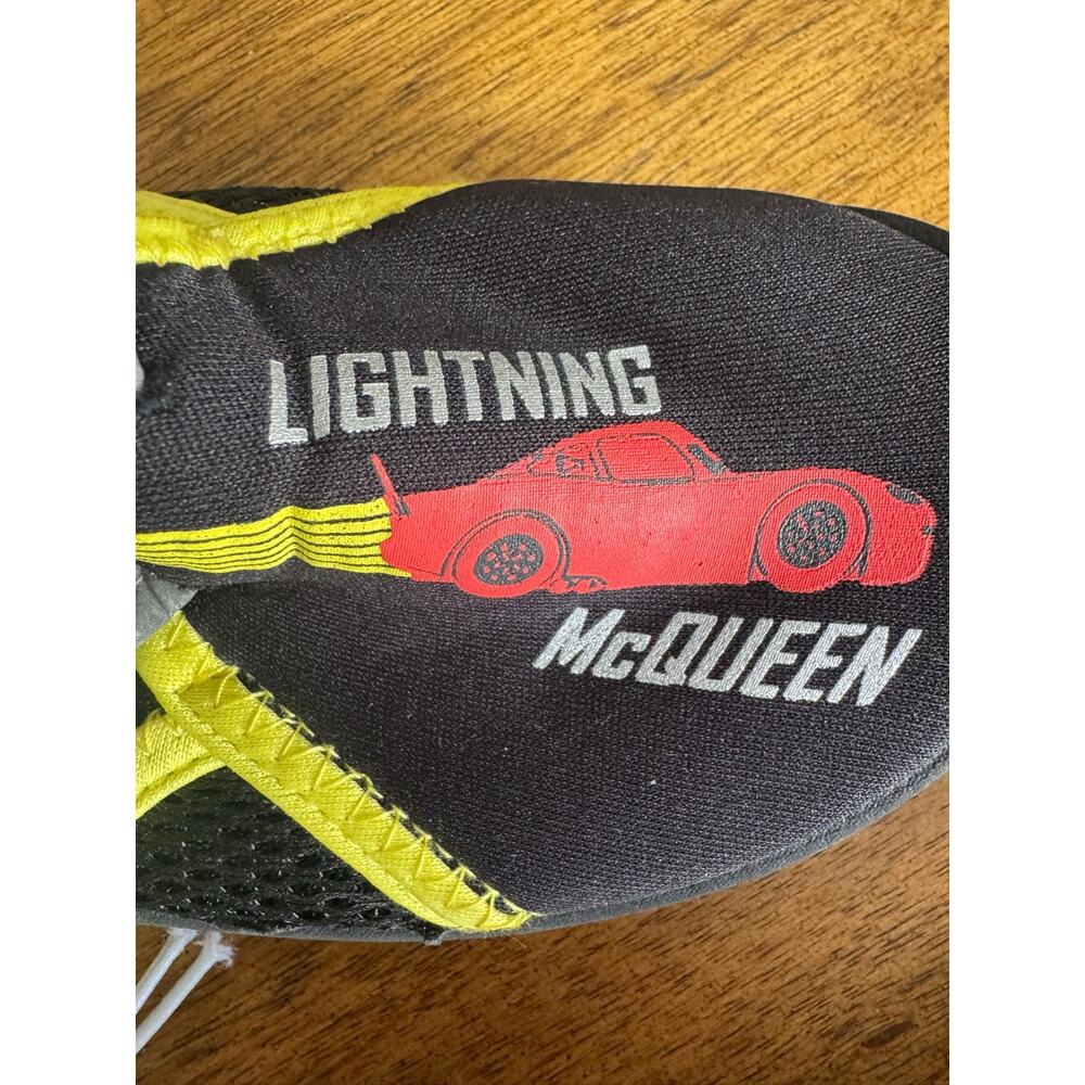 NWT Disney Cars Lightning McQueen Water Shoes Kids Size 12 - Picture 3 of 9